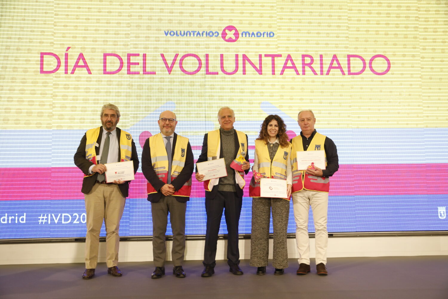 Chaleco de Oro Día Mundial del Voluntariado